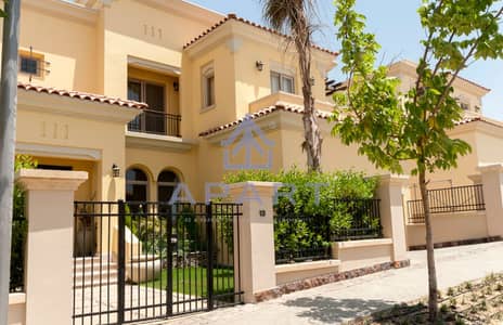 فيلا فاخرة في أب تاون كايرو – موقع مميز – واجهة شمالية – أقل من سعر السوق