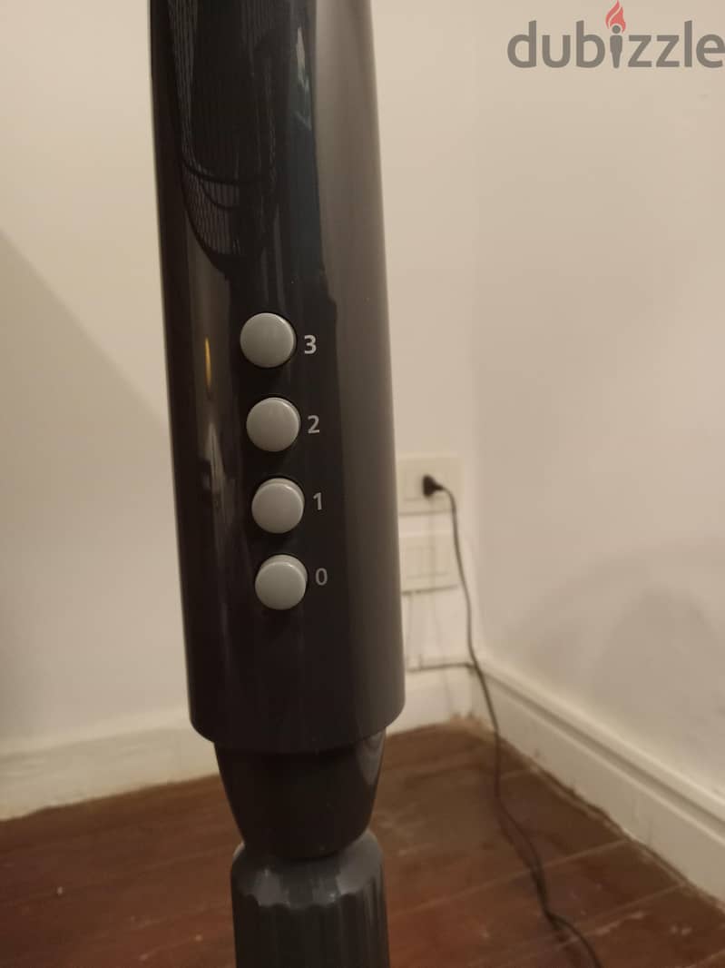 Philips Pedestal Fan Series 600 2