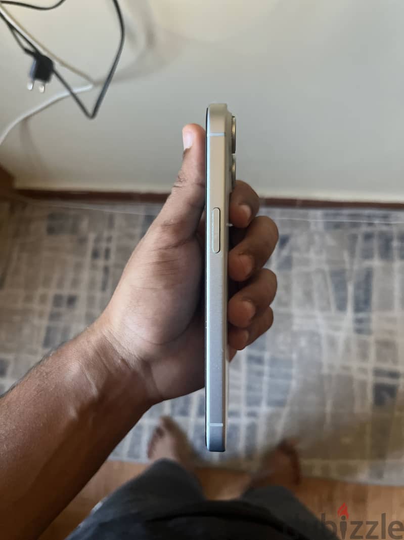 Apple - iPhone 15 5