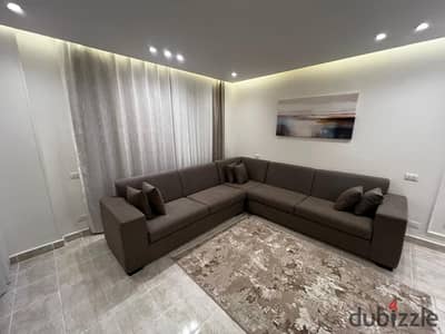 بالرحاب شقه 99م بالفرش والأجهزة بجوار السوق الشرقي لسرعه البيع