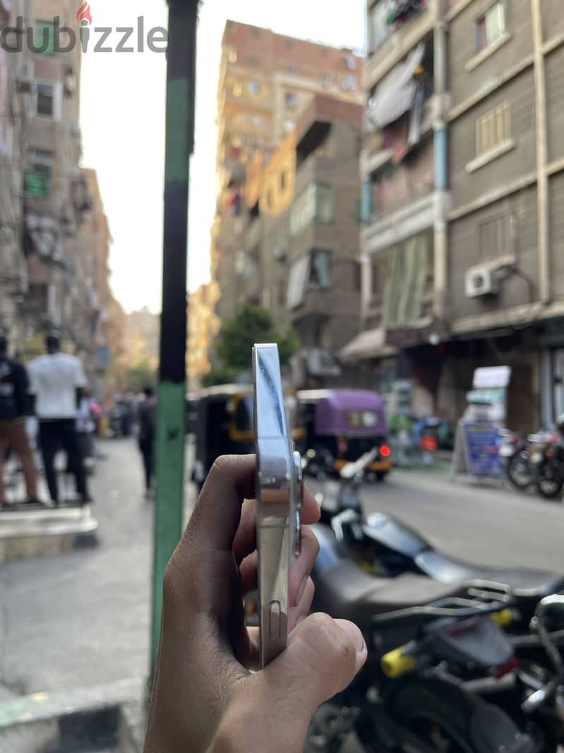 iPhone 13 Pro 1