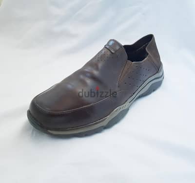 skechers 43