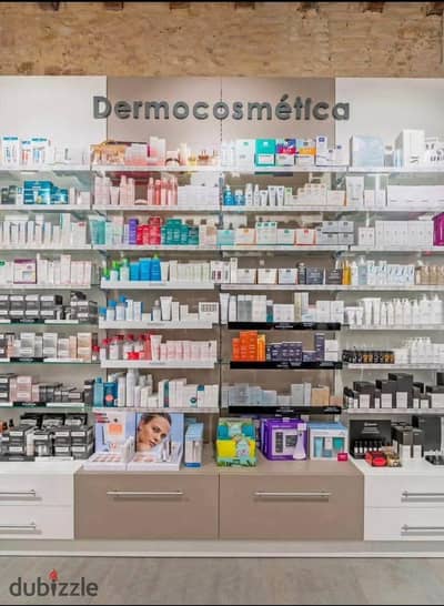 صيدلية للبيع في التجمع الأول | البنفسج | 91 متر | متشطبة بالكامل