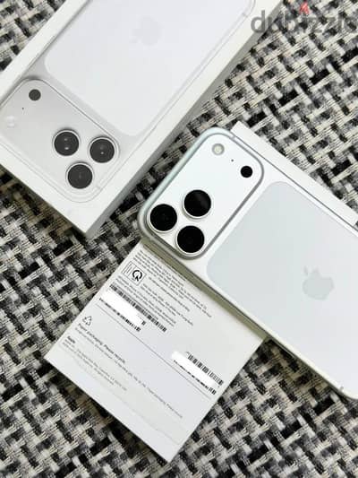 Apple - iPhone 17 Pro Max