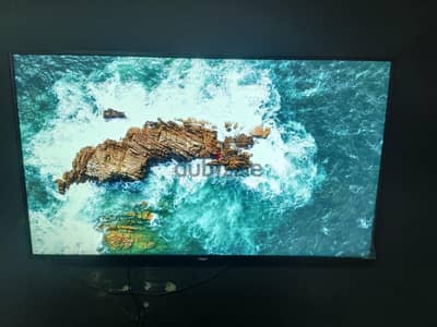 شاشة ايه تي ايه  55 بوصة سمارت اندرويد 4k استخدام 4 شهور فقط