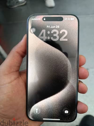 آبل - آيفون 15 برو