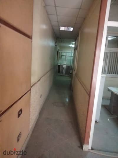 Office headquarters 300m ground floor with private entrance