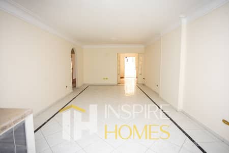 Licensed Apartment Steps from the Sea in Sporting