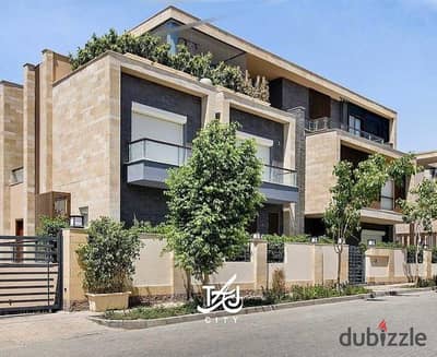 للبيع اخر كورنر فيلا تاون هاوس بالتقسيط علي 10 سنين في كمبوند تاج سيتي For sale: Last corner townhouse in Taj City compound