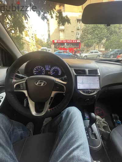 Hyundai Accent 2012