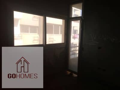 For Sale – 120 sqm Apartment in Ashgar Darna Compound  Location: Zahraa El Maadi, next to Carrefour Area: 120 sqm Finishing: Semi-finished Floor: 10