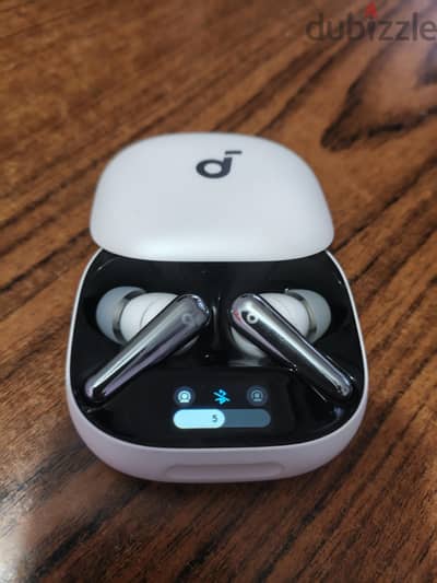 سماعة Anker soundcore liberty 4 pro فرده واحده اللي شغاله بكل ملحقاتها