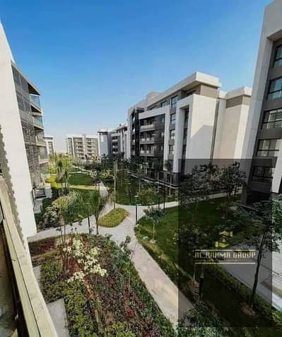 Apartment for sale, 155 sq m, close to services, malls, and the club. 3 bedrooms, including a master bedroom. Al Rehab 1, First Settlement, New Cairo,