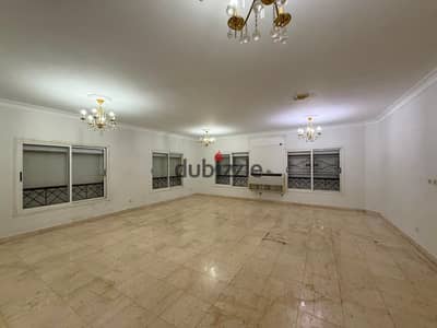 فيلا مستقلة للإيجار جاهزة للسكن سعر لقطة 270 متر 3 غرف في فيلات الرحاب 1 - القاهرة الجديدة Al Rehab 1 - New Cairo