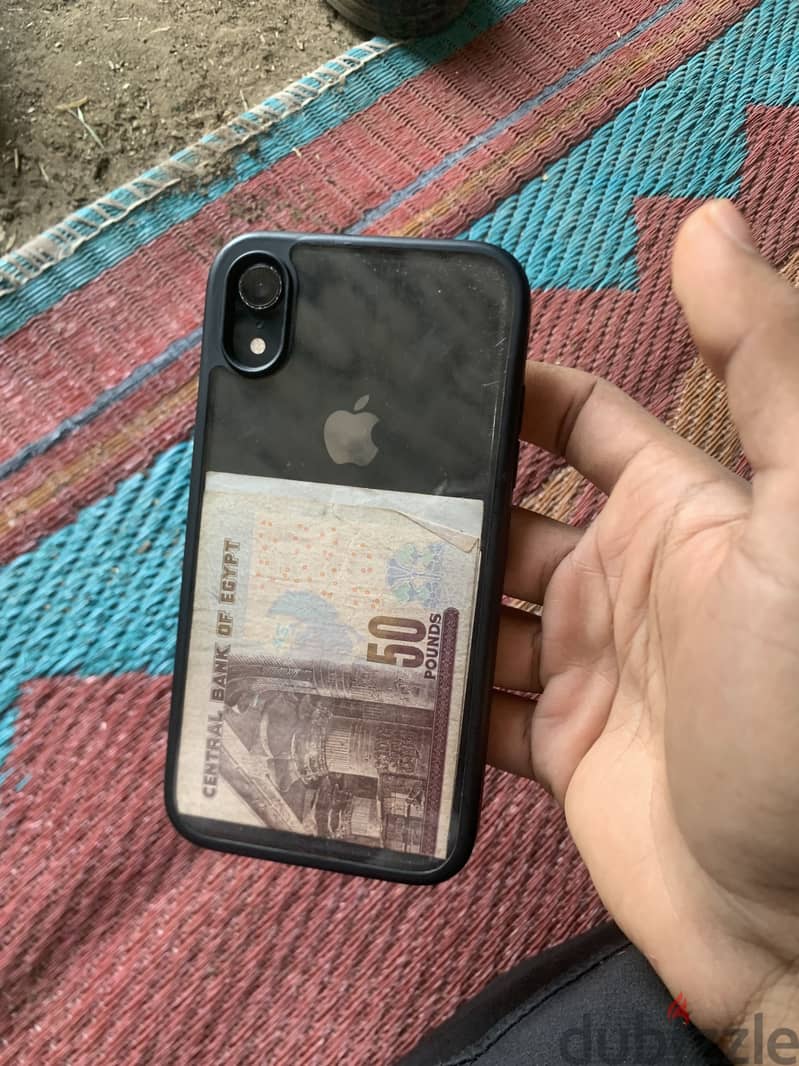 Apple - iPhone XR 1