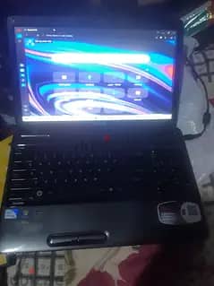 لاب توب توشيبا اوروبي حالة فوق الممتازة ويندوز١٠ برو شاشة كبيرةhd