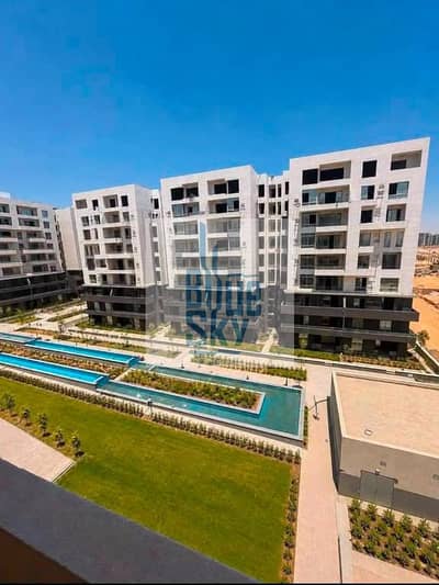 Get immediate possession of the 188m² apartment you’ve been looking for in the New Administrative Capital—De Joya 3 compound (R7)—at an exceptional pr