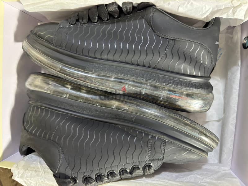 McQueen shoes Black (led) 1