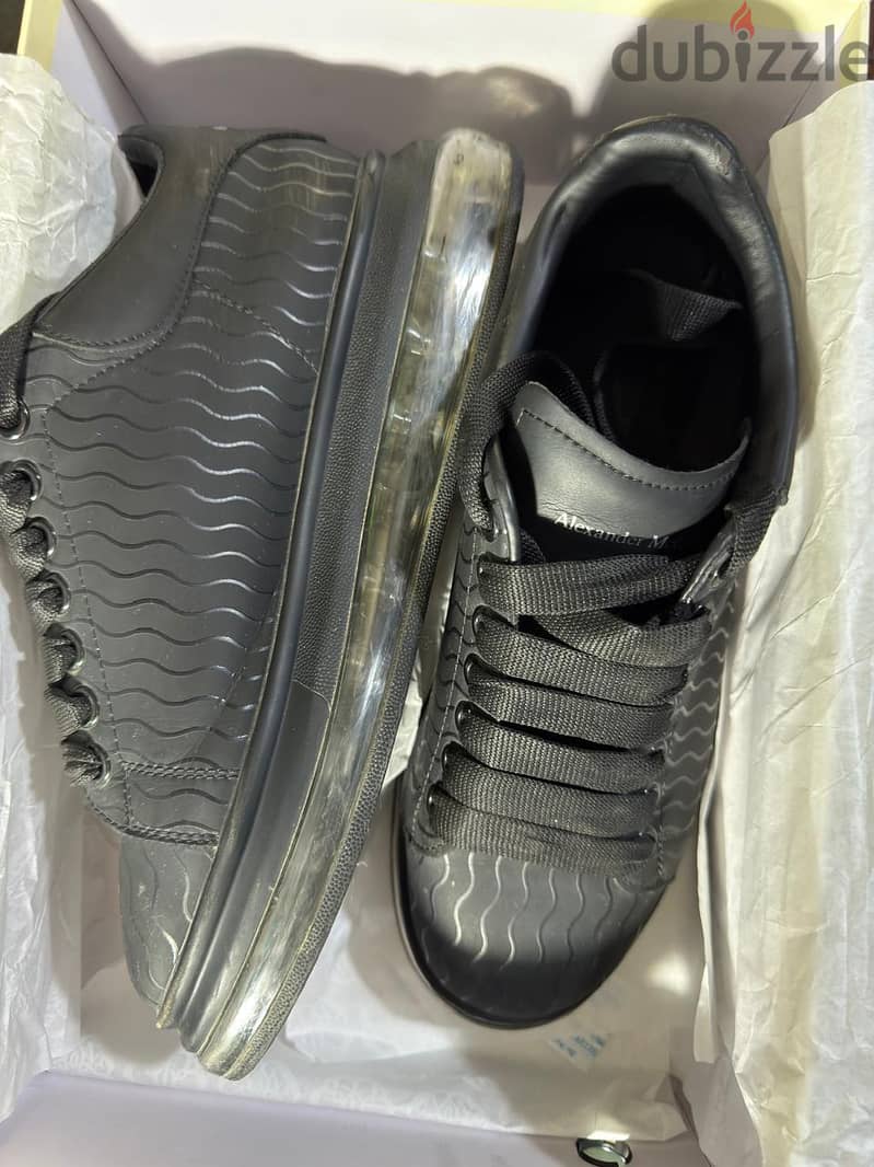 McQueen shoes Black (led) 3