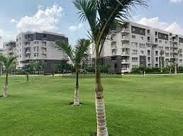 مدينتي شقه لقطه في B10 للبيع (( 108م )) طلعت مصطفي امام All Seasons Park في ارقي مراحل مدينتي
