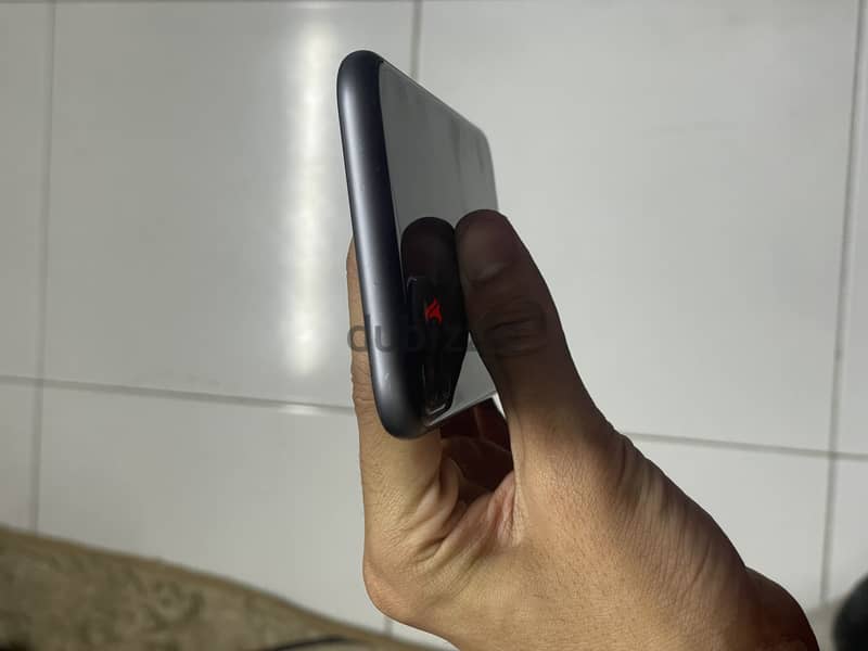 Apple - iPhone 11 5