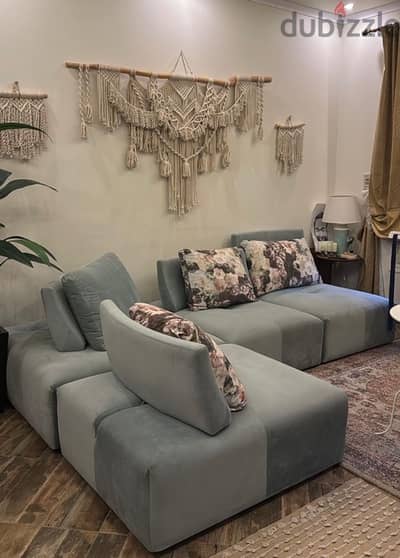 ركنة L-Shape مودرن من صالوني Saloni بحالة ممتازة مع السجادة | Saloni L
