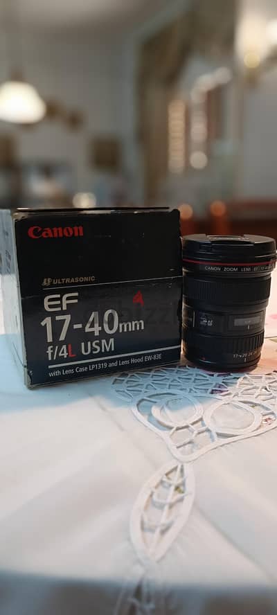 canon 17-40 F4 with box