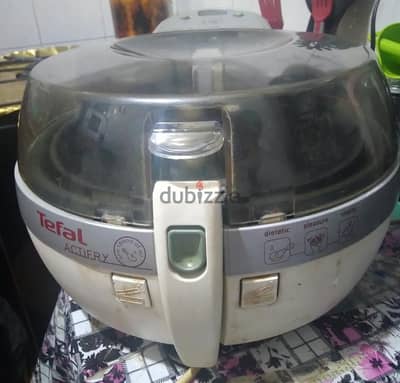 للبيع قلاية هوائية تيفال أكتيفراي (Tefal Actifry) أصلية.