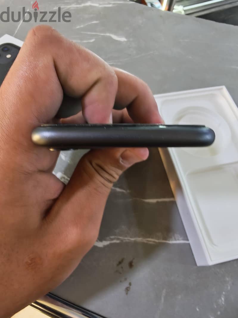Apple - iPhone 11 4