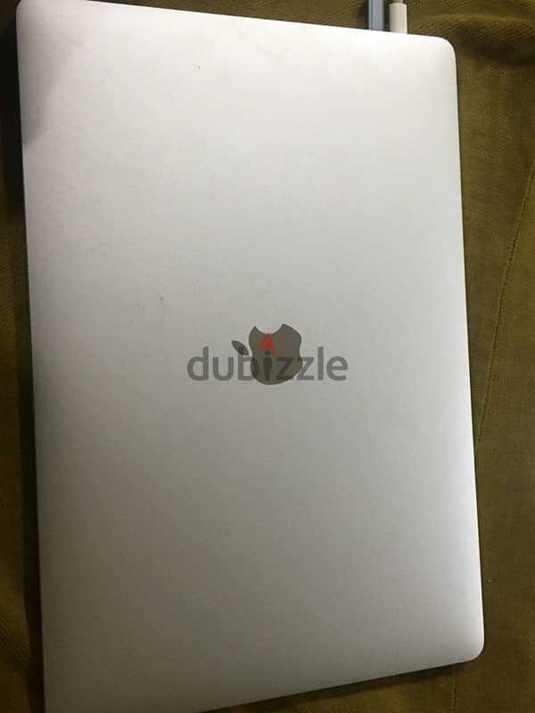 Macbook Pro 2019 - Core i9 1