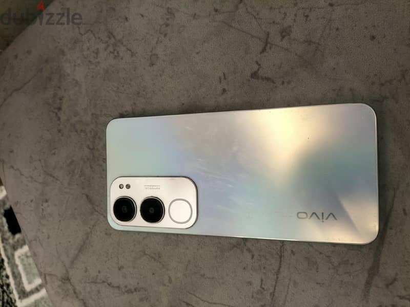 vivo Y19s 4
