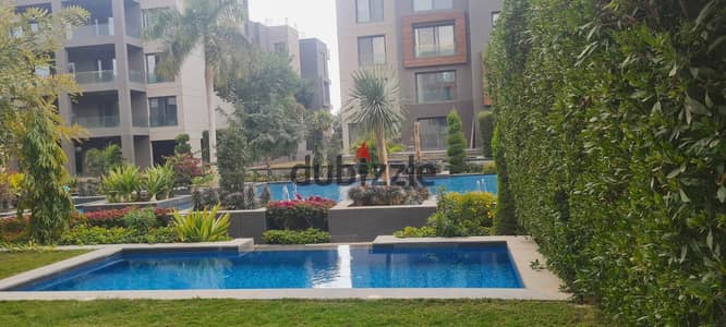 شقة للايجار ارضى بجاردن و حمام سباحة بكمبوند سيلفر بالم بجوار ووتر واى