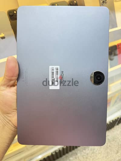 Honor pad 9 8/256gb بالكيبورد والشاحن الاصلي