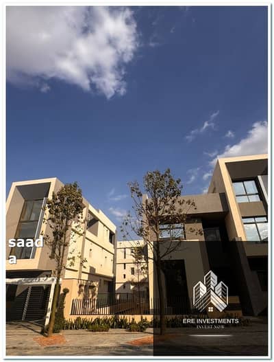 تاون هاوس (كورنر ) فيو لاجون بالكامل بمقدم 5% فقط للبيع في سعادة في قلب التجمع الخامس ⁠view lagoon , facing north