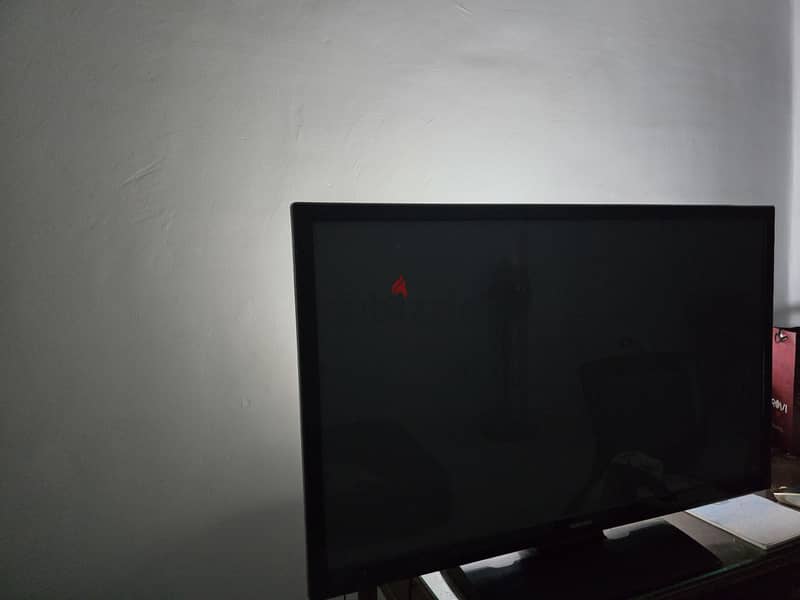 Samsung screen 43 HD plasma display 1
