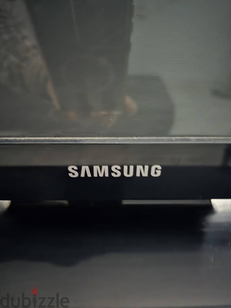 Samsung screen 43 HD plasma display 2