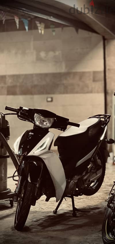 ميجا ٩ ١١٠