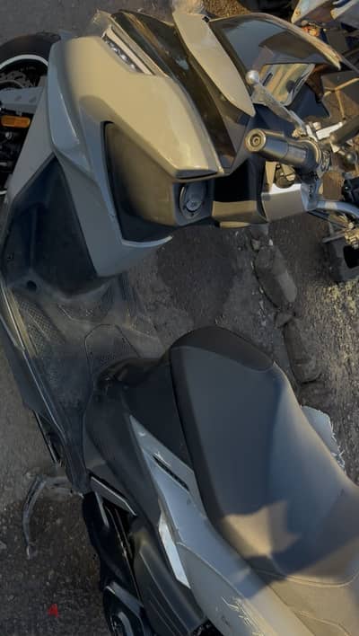 : SYM Jet 14 EVO 2025 كسر زيرو – 8٨٠٠كم – حالة ممتاز