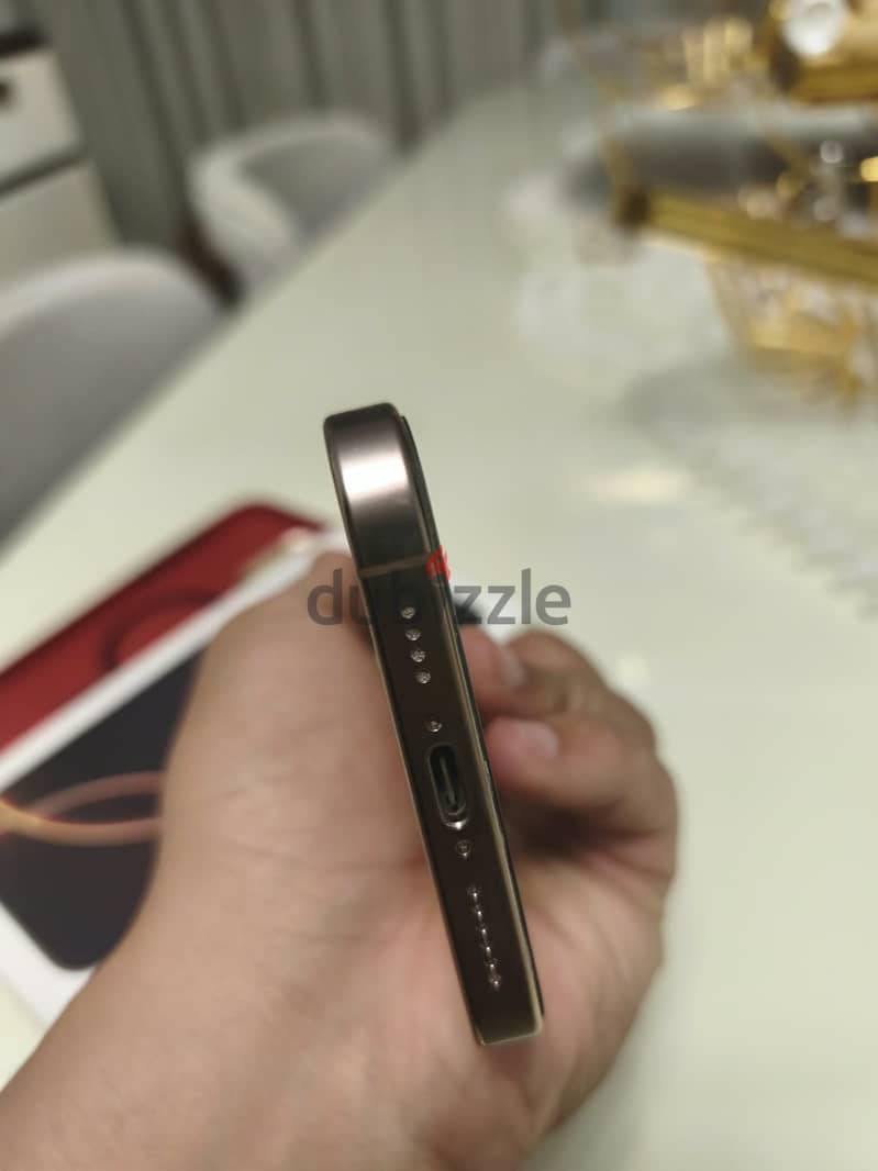 Apple - iPhone 16 Pro Max 6