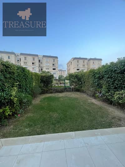 semi furnished iVilla Middle with garden for rent in Mountain View Hyde Park - new cairo