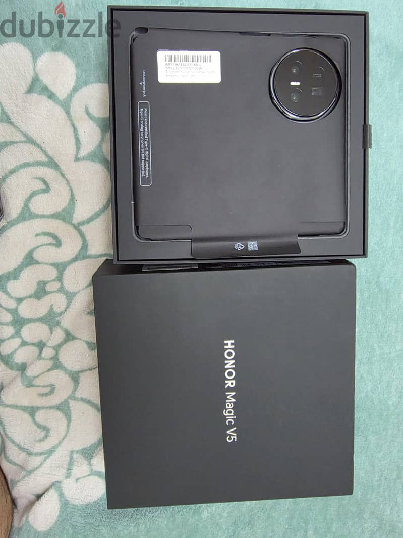 Honor Magic V5 1