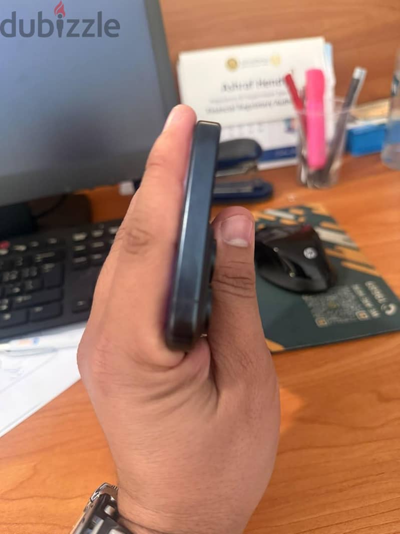 Apple - iPhone 15 Pro Max 4