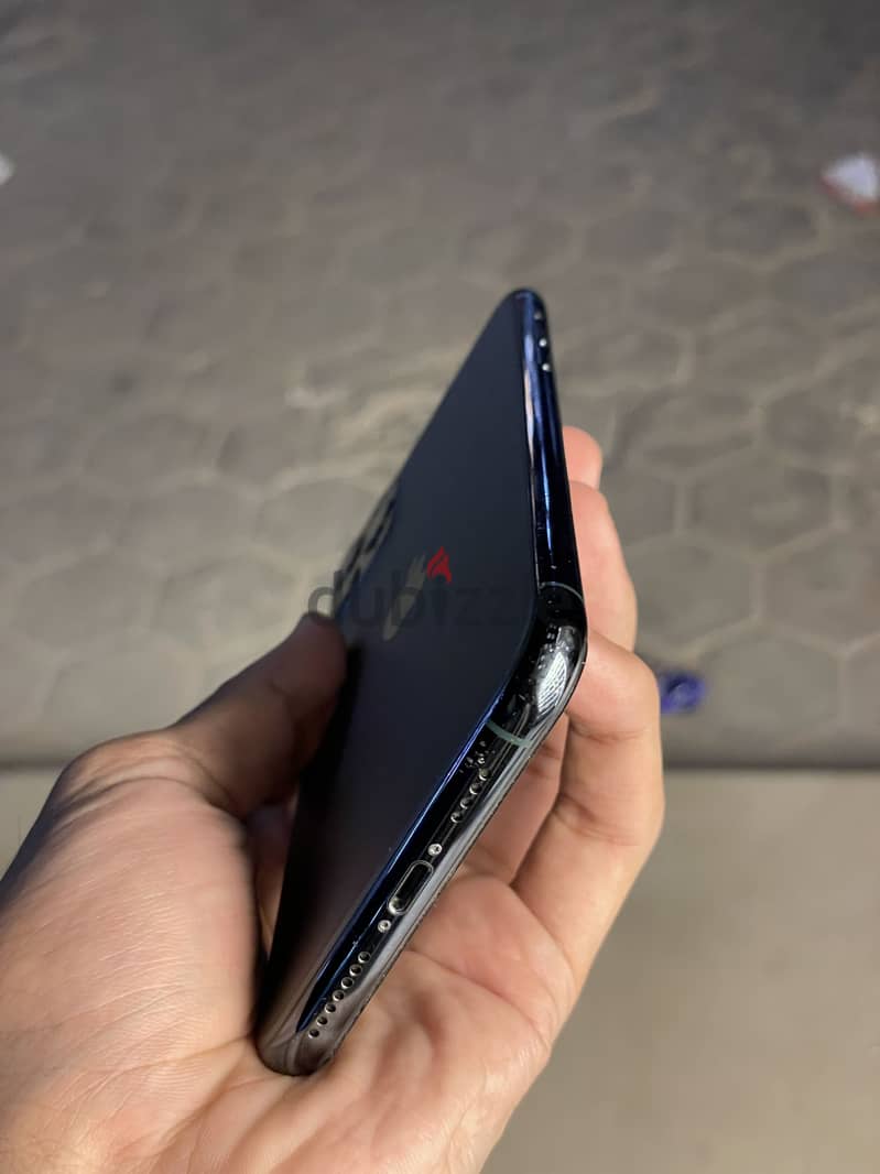 Apple - iPhone 11 Pro Max 1
