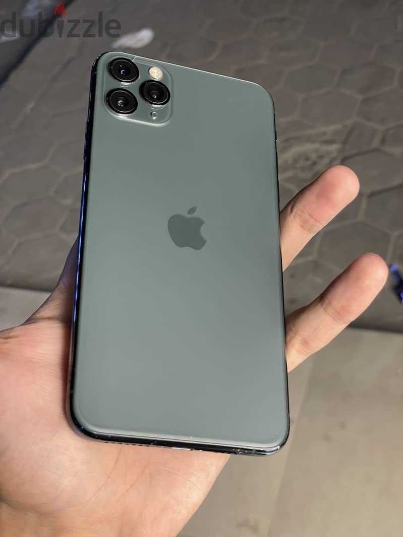 Apple - iPhone 11 Pro Max 3