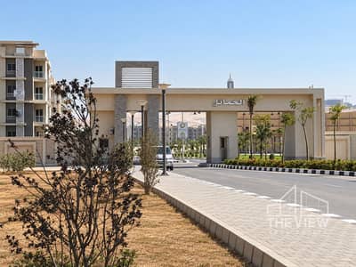 شقة  ارضي  بجاردن  بماسحة مميزة  للبيع كمبوند  الخمايل Khamayel Compound  المرحلة  رابعة  نص تشطيب استلام فورى