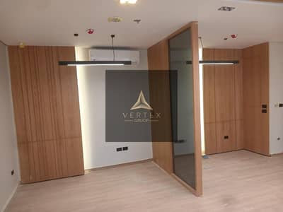 مكتب جاهز للاستلام بالتكييفات Fully Finished داخل District 5 – التجمع الخامس القاهرة الجديدة