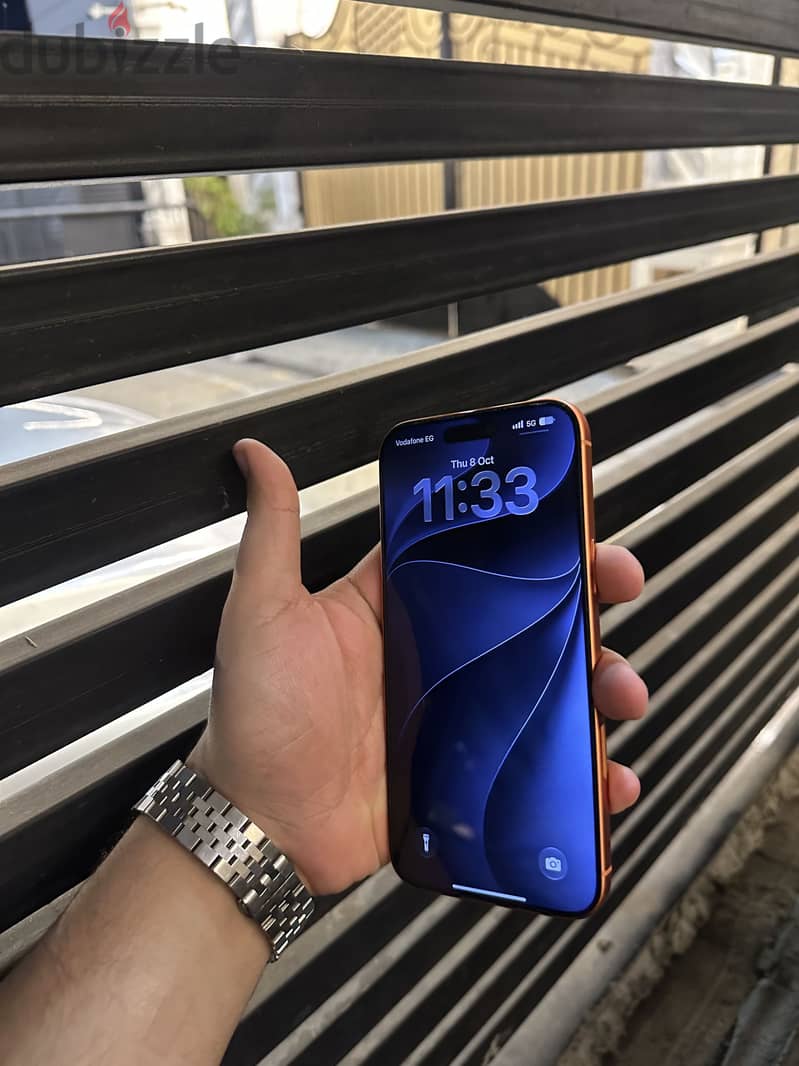 Apple - iPhone 17 Pro Max 2