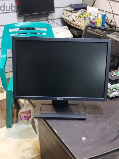 شاشه كمبيوتر  dell مستطيله lcd
