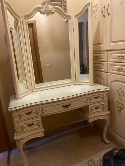 تسريحه ، vanity table