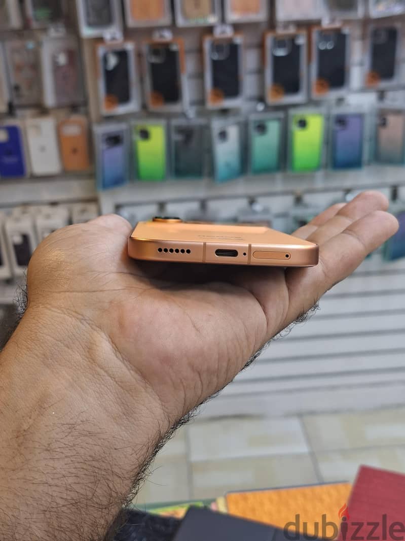 Honor 600 4